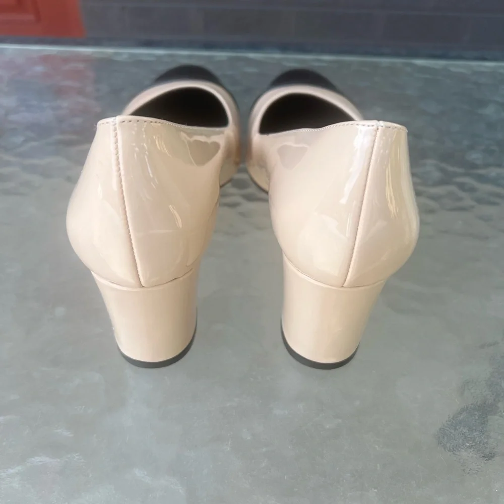 Women's Black and Tan Heels